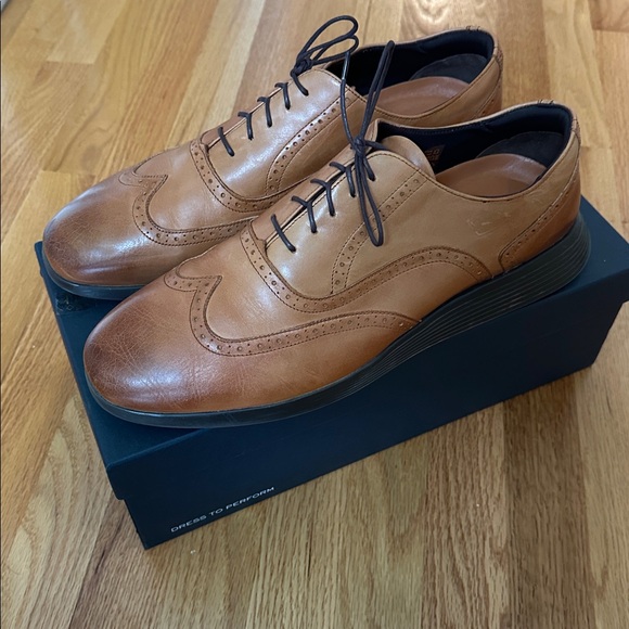 NWT Wolf & Shepherd Brown Wingtip Oxford Shoes main image 9